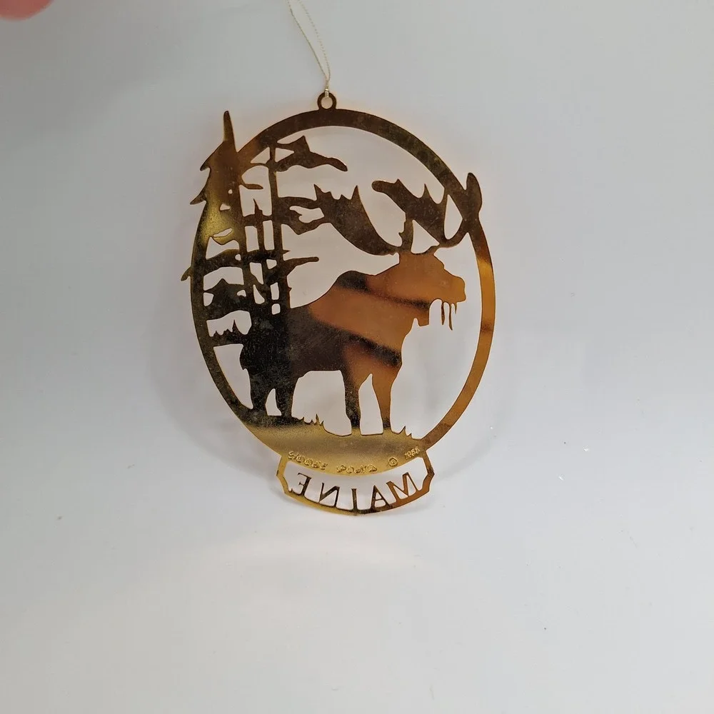 Vintage Cut-Away Christmas Ornament MAINE‎ MOOSE Gold Plated
